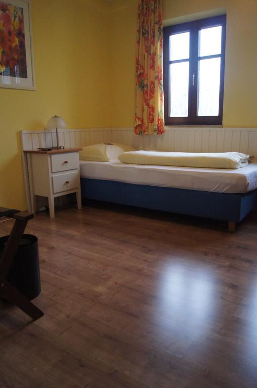 Land-Gast-Hof Walkmuehle Hotel Feuchtwangen Ngoại thất bức ảnh